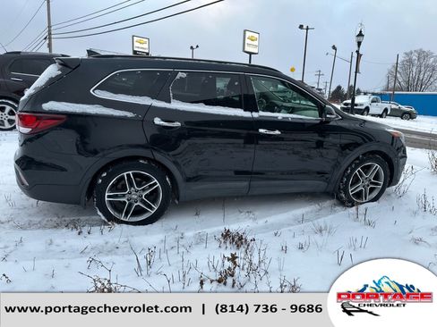 Used 2017 Hyundai Santa Fe SE image 7