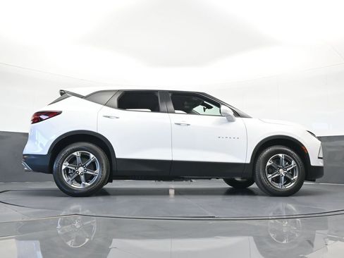 Used 2024 Chevrolet Blazer LT image 60