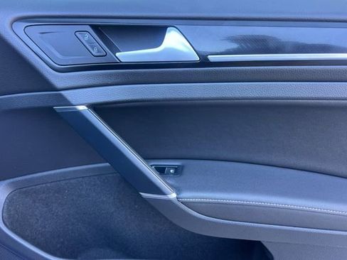 Used 2019 Volkswagen Golf R 4-Door image 20