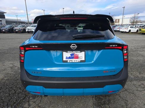 Used 2025 Nissan Kicks SR w/ SR Premium Package image 4