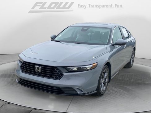 Certified 2025 Honda Accord EX-L image 4