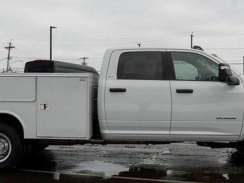 Used 2024 RAM 3500 SLT w/ Quick Order Package 2YG SLT image 5