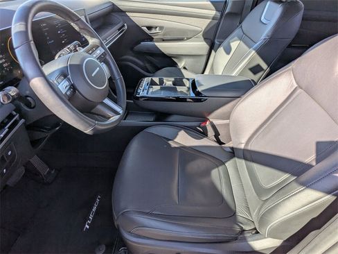 Certified 2025 Hyundai Tucson Limited image 16
