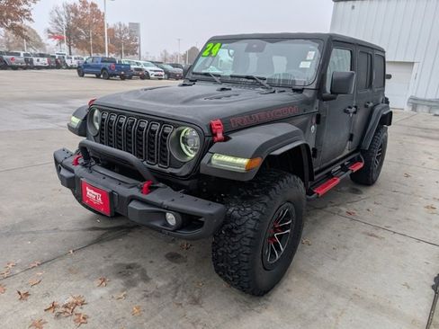 Used 2024 Jeep Wrangler Unlimited Rubicon image 38