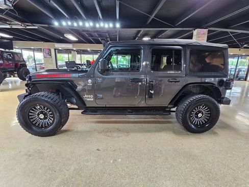 Used 2018 Jeep Wrangler Unlimited Sport AWD/4WD image 4