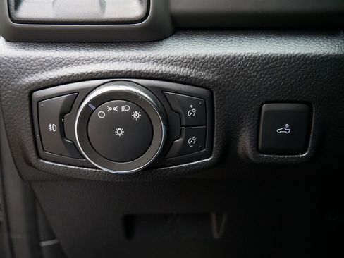 Used 2020 Ford Ranger XL w/ Equipment Group 101A Mid image 17