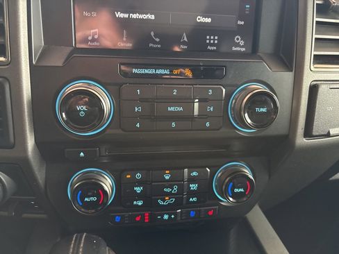 Used 2018 Ford F150 Raptor w/ Equipment Group 802A Luxury image 18