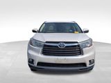 Used 2016 Toyota Highlander XLE image 2