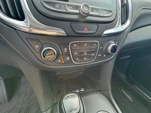 Used 2019 Chevrolet Equinox Premier image 14