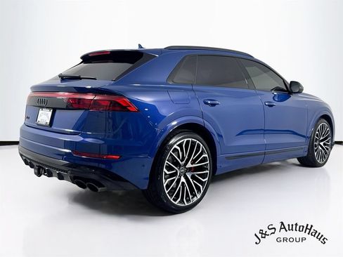 Used 2024 Audi SQ8 Prestige w/ Prestige Package AWD/4WD image 7