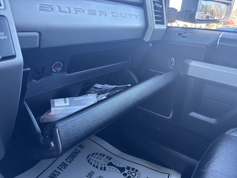 Used 2020 Ford F250 Lariat image 31