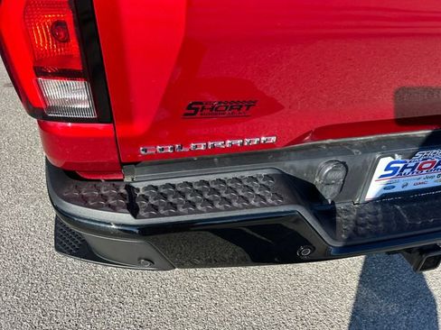 Used 2024 Chevrolet Colorado Z71 w/ Z71 Convenience Package 2 image 47