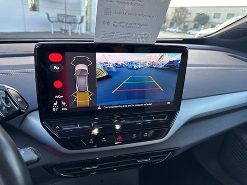 Used 2023 Volkswagen ID.4 Pro image 21