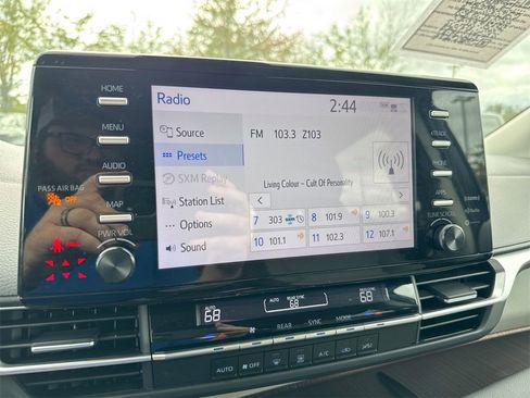 Used 2024 Toyota Sienna LE image 13