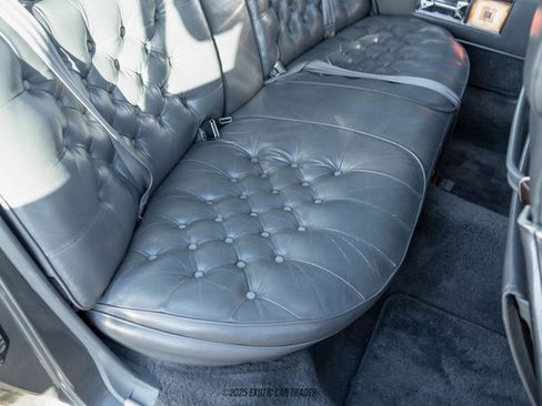 Used 1988 Cadillac Brougham image 36