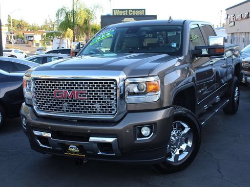 Used 2015 GMC Sierra 3500 Denali w/ Duramax Plus Package AWD/4WD image 2