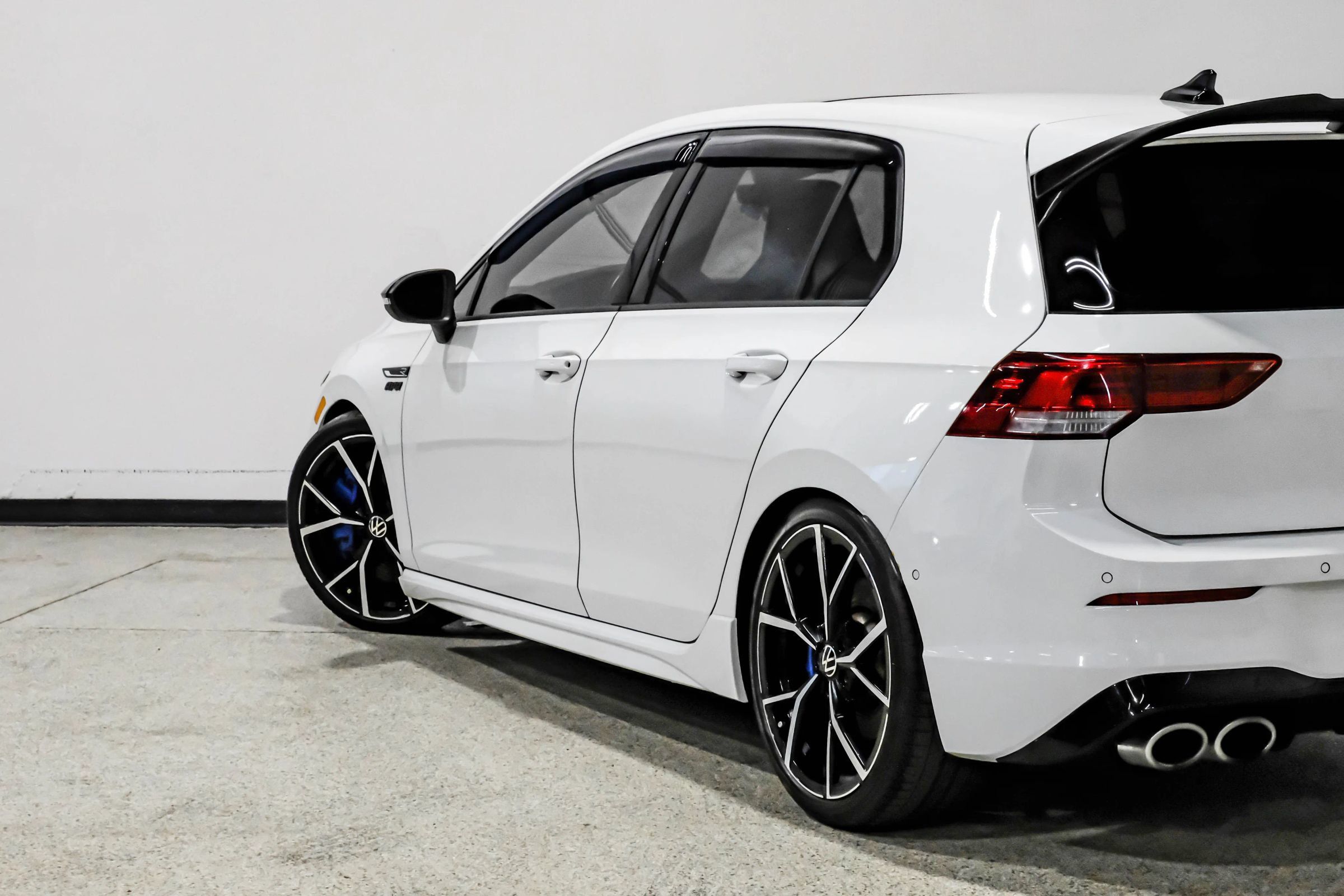 Used 2022 Volkswagen Golf R AWD/4WD image 13
