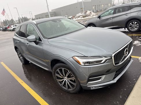 Used 2020 Volvo XC60 T5 Inscription image 3