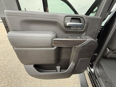 Used 2023 Chevrolet Silverado 2500 LTZ w/ LTZ Texas Edition image 14