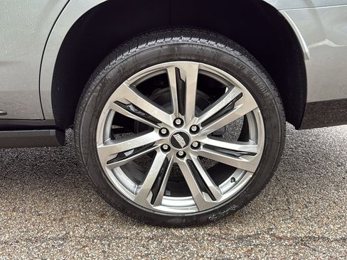 New 2026 Cadillac Escalade Sport w/ Touring Package image 32