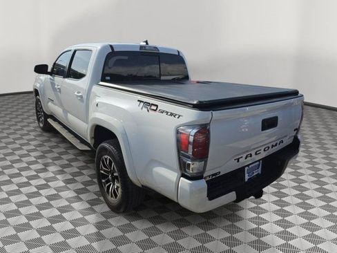 Used 2021 Toyota Tacoma TRD Sport RWD image 3