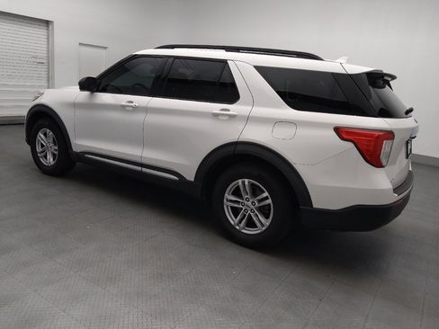 Used 2020 Ford Explorer XLT RWD image 3