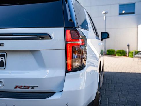 Used 2024 Chevrolet Tahoe RST w/ Sport Performance Package AWD/4WD image 14
