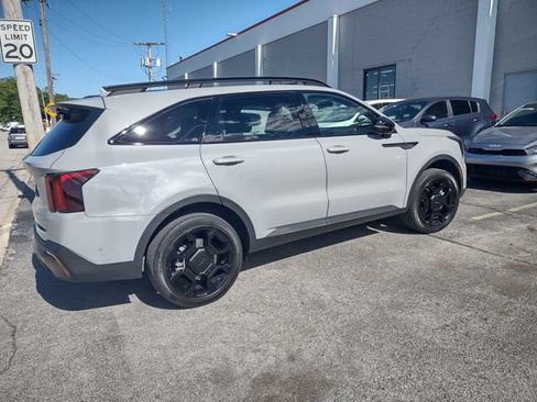 Certified 2025 Kia Sorento SX AWD/4WD image 7