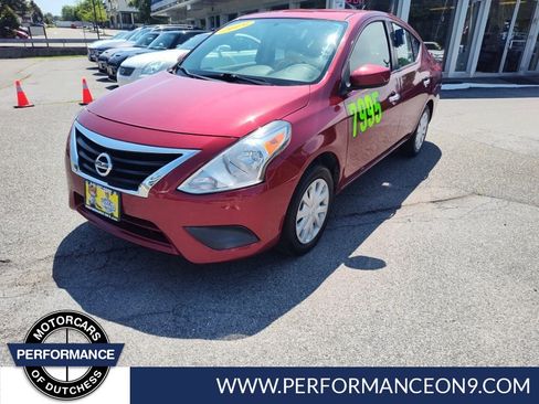 Used 2019 Nissan Versa SV FWD image 7