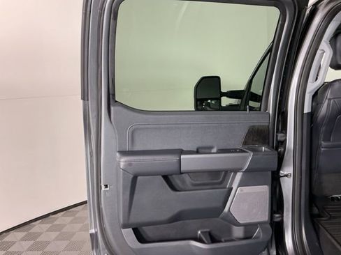 Certified 2025 Ford F350 Lariat w/ FX4 Off-Road Package image 30