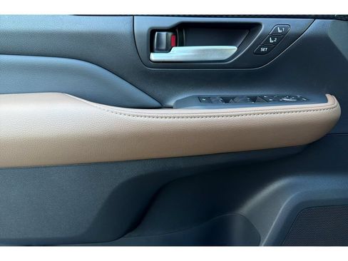 New 2026 Toyota Grand Highlander AWD Hybrid image 11