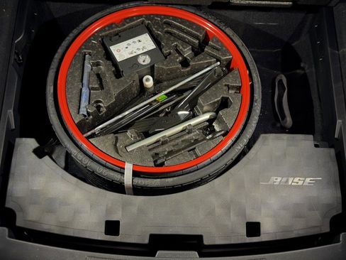 Used 2020 Porsche Cayenne image 44