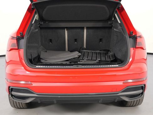 Used 2023 Audi Q3 2.0T Premium Plus image 9