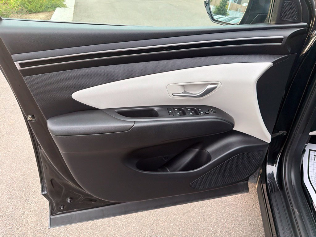 Used 2022 Hyundai Tucson SEL w/ Cargo Package AWD/4WD image 23