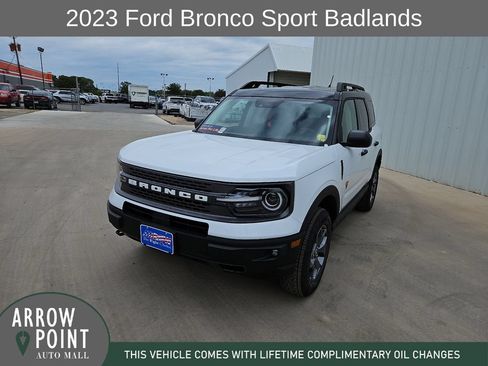 Used 2023 Ford Bronco Sport Badlands AWD/4WD image 4