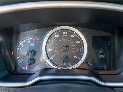 Used 2022 Toyota Corolla SE w/ SE Preferred Package image 21