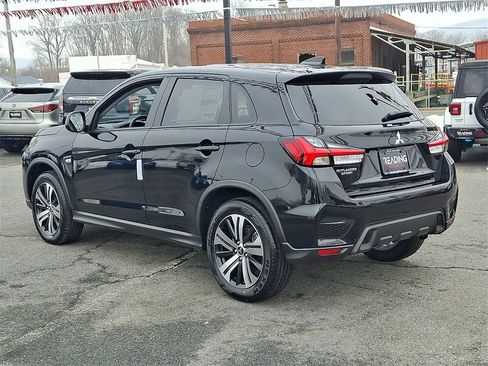 New 2026 Mitsubishi Outlander Sport ES image 5