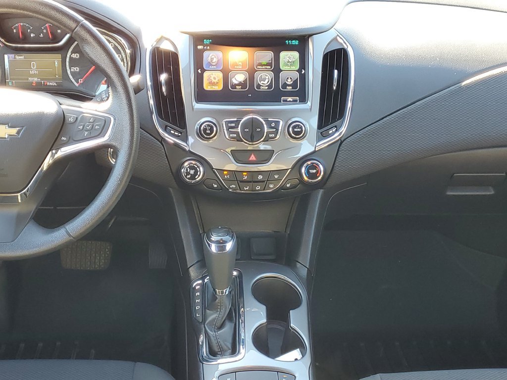 Used 2017 Chevrolet Cruze LT w/ LT True North Edition FWD image 27