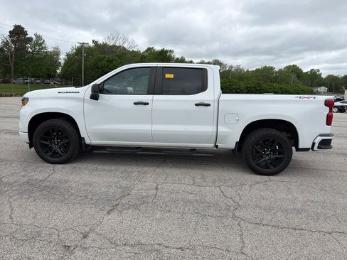 Used 2023 Chevrolet Silverado 1500 Custom w/ LPO, Dark Essentials Package image 8