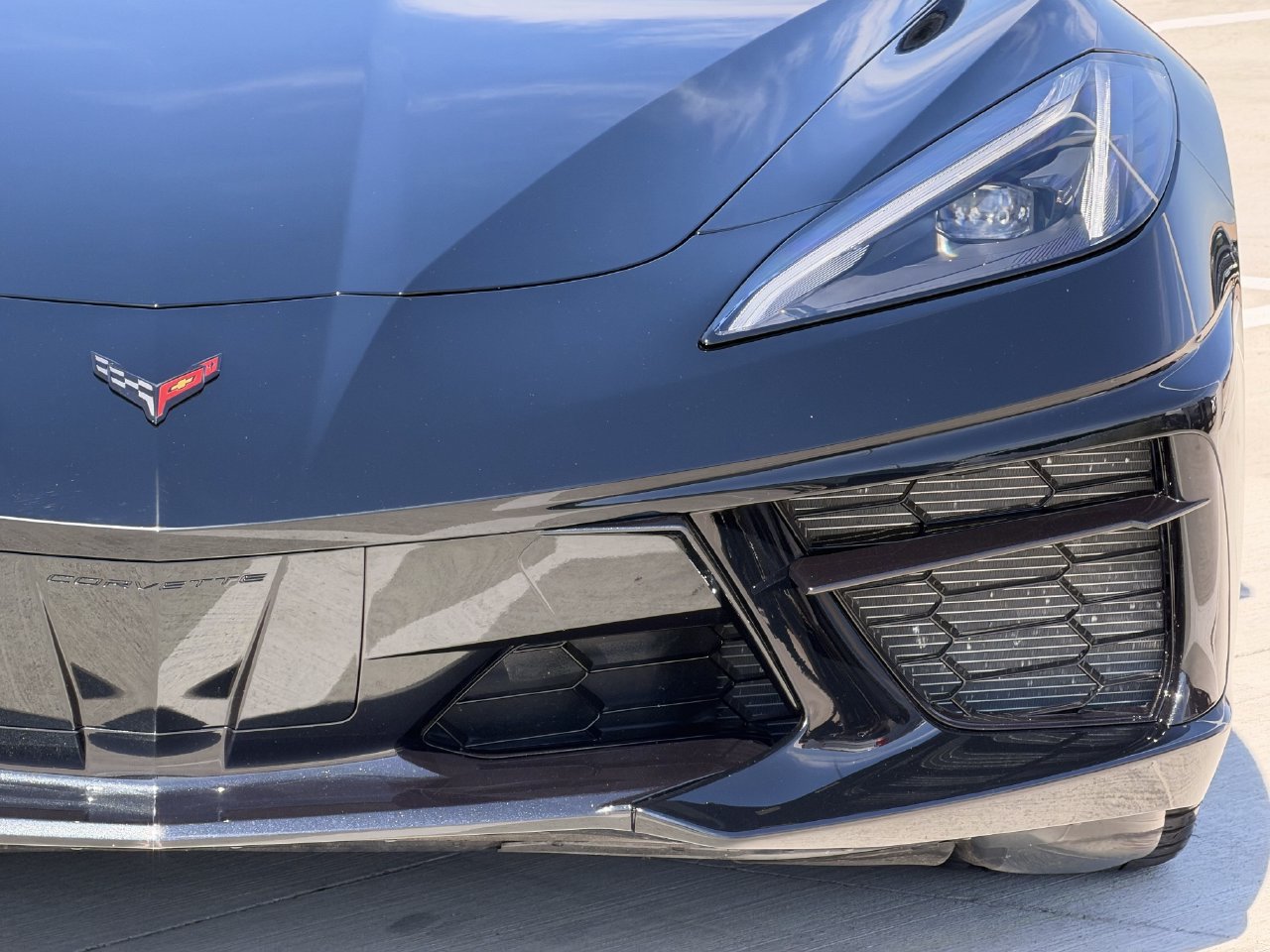 Used 2024 Chevrolet Corvette Stingray Coupe w/ 1LT RWD image 9