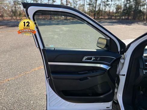 Used 2017 Ford Explorer XLT w/ Equipment Group 202A image 64