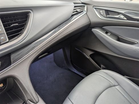 Used 2023 Buick Enclave Essence image 36