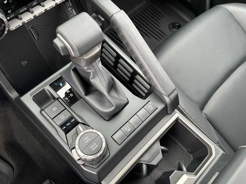 Used 2026 Toyota 4Runner Limited image 22