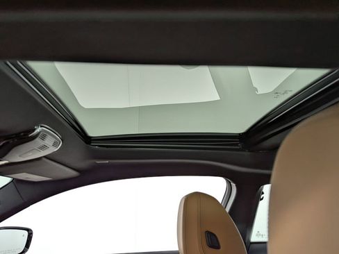 Used 2023 BMW 230i xDrive Coupe w/ Convenience Package image 13