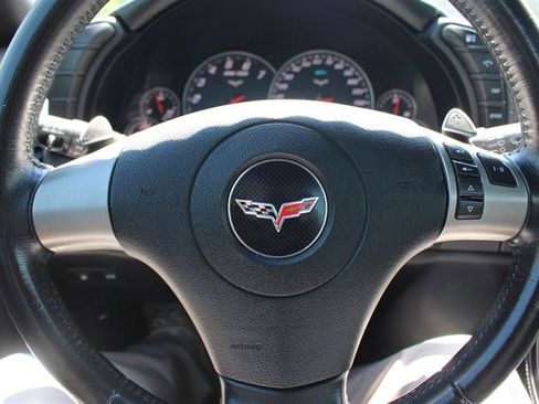 Used 2010 Chevrolet Corvette Coupe w/ 1LT RWD image 15