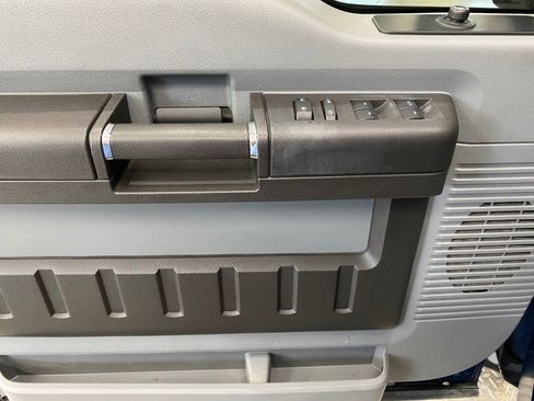 Used 2011 Ford F450 XL w/ PWR Equipment Group image 17