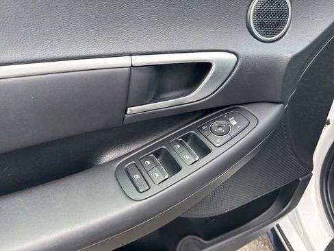 Used 2024 Hyundai Sonata SEL FWD image 16