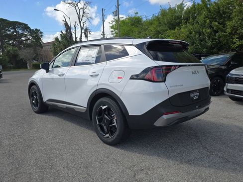 New 2026 Kia Sportage EX image 6