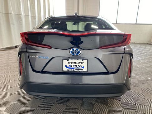 Used 2020 Toyota Prius Prime LE image 6