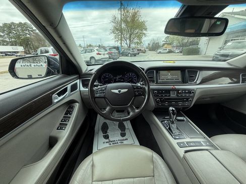Used 2016 Hyundai Genesis 3.8 image 23